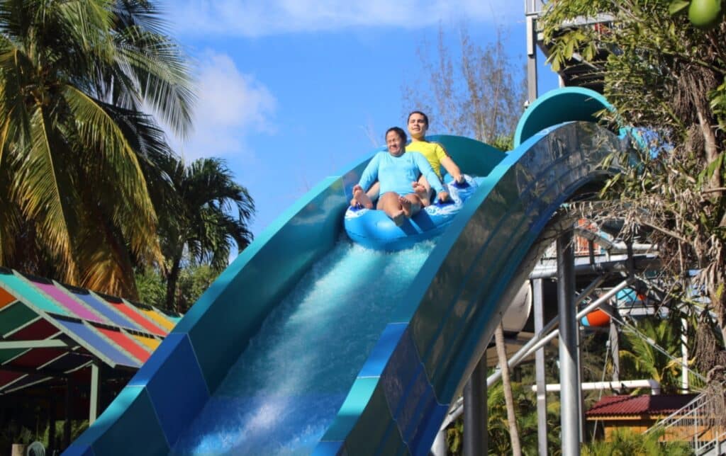 Albergue Olímpico reabre el parque acuático Olimpia Water park