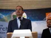 Gobernador: «Uno viene al gobierno a cumplir con la ley»