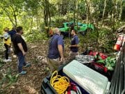 Rescatan dos personas de zona boscosa de Utuado