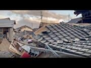 Terremoto de 7.6 desencadena un tsunami en Japón