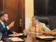 Alcaldes visitan la Legislatura en busca de atención a problemas municipales