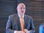 Renuncia el secretario para asuntos de innovación y tecnología