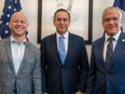 William Villafañe lidera reunión para discutir asuntos de seguridad pública