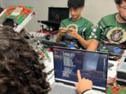 Futuros ingenieros de Salinas y otros pueblos a competencia de robótica