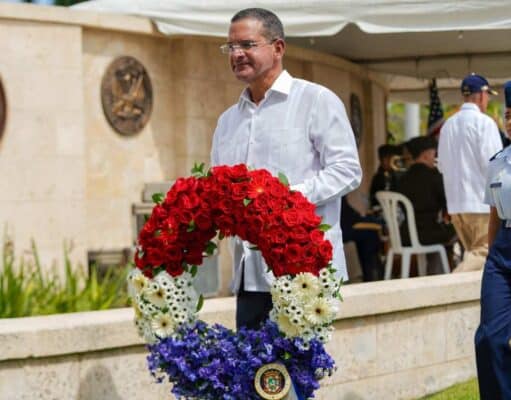 Gobernador participa en acto del Día de la Recordación
