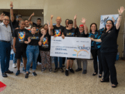 Fundación entrega donativo en apoyo a personas con autismo