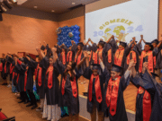 Primera escuela alianza celebró graduación de dos generaciones