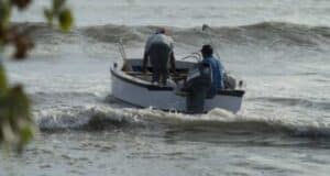 Recomiendan quedarse en tierra y no bañarse en la playa