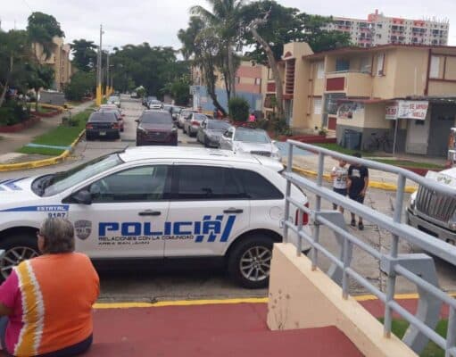 Encuentran dos cuerpos en apartamento de Llorens Torres