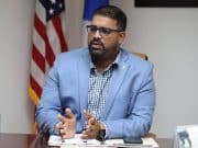 Alcalde de Maunabo amenaza a LUMA para que no se lleve el transformador