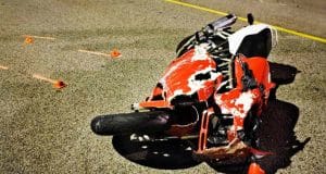 Hombre muere en accidente fatal entre motora y dos vehículos en Coamo