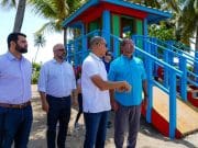 Gobernador inaugura remodeladas facilidades en Balneario Punta Salinas en Toa Baja