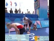 Atleta termina con vómitos tras nadar en el Sena