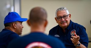 Sindicato de Bomberos acusa a la Gobernadora de adjudicarse proyecto que inició Pierluisi