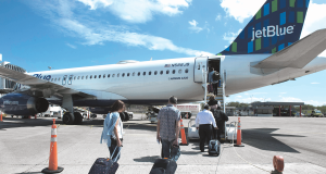 EE. UU. anuncia cancelación de vuelos por falta de controladores aéreos en medio del cierre gubernamental más largo de su historia