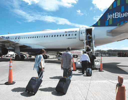 Cancelan vuelos por falta de controladores por el cierre gubernamental más largo de su historia