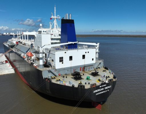 Huracán Melissa retrasa llegada de remolcadores de New Fortress Energy a Puerto Rico