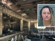 Turista acusada de incendiar negocios en Combate se declara no culpable