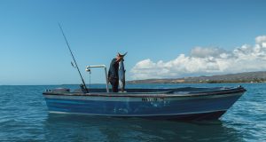 Agricultura firma acuerdo con pescadores de La Parguera para administrar la Villa Pesquera