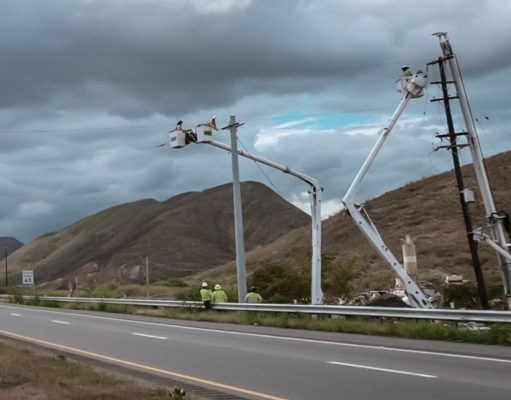 Legisladores solicitan estudio para que municipios participen en la reparación de luminarias