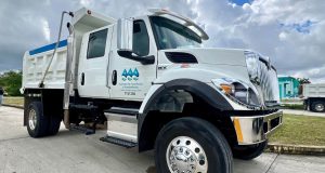 Acusan a seis empleados de la AAA por ponchar e irse sin trabajar