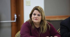 Gobernadora: “Si no puede trabajar en equipo, con mucho gusto puede irse al sector privado”