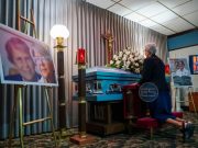 Decenas de personas acuden a despedir a Sister Rosita