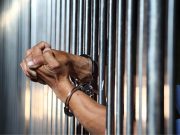 Arrestan empleado de la cárcel de Bayamón por supuesto contrabando