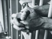 A la cárcel hombre que agredió a su padre de 76 años en Salinas.