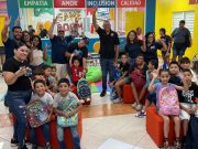Niños del poblado Ensenada se preparan para el regreso a clases