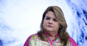 Gobernadora: ‘Los destaques pagados con fondos públicos no son un derecho adquirido’