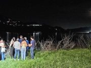 Reanudan búsqueda de pescador desaparecido tras ser alcanzado por un rayo en lago Toa Vaca