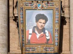 Carlo Acutis se convierte en el primer santo milenial y “patrón de Internet”