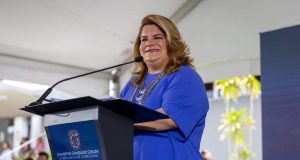 Gobernadora nombra a secretario de Agricultura durante receso legislativo