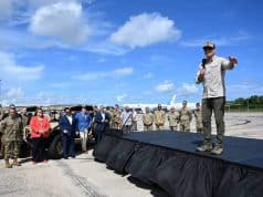 Gobernadora recibe al secretario de Guerra Pete Hegseth