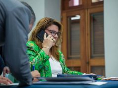 No de la Gobernadora a la firma de varios proyectos