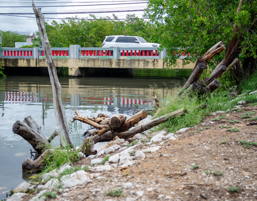 Residentes de La Playa denuncian abandono