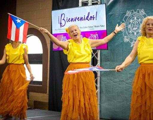Adultos mayores del Oeste deslumbran en el “Festival de Talentos Dorados: Dejando Huellas”