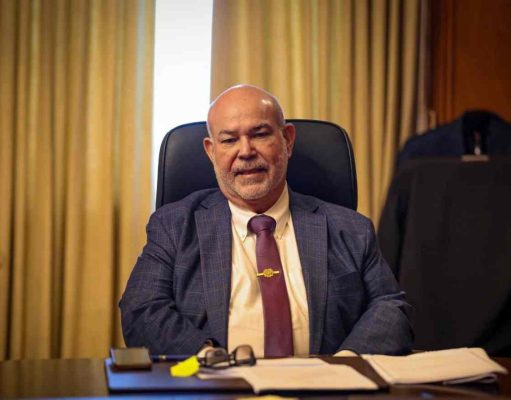 Convocan cumbre con alcaldes para lograr que municipios puedan reparar luminarias