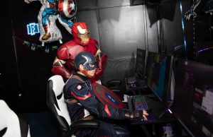 Inauguran salón de juego especial para gamers