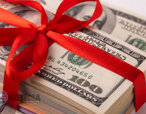 Empleados públicos recibirán $600 de bono de Navidad