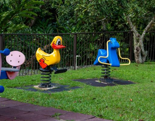 Entregan donativo legislativo a institución con 18 niñas víctimas de maltrato