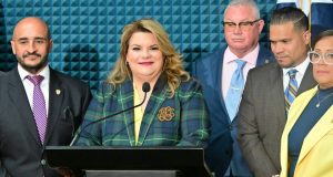 Gobernadora hace alarde de reducción histórica de crímenes