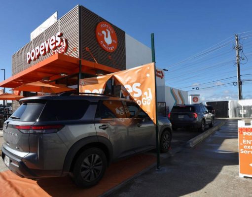 Popeyes inaugura restaurante bajo concepto ‘Popeyes ToGo’