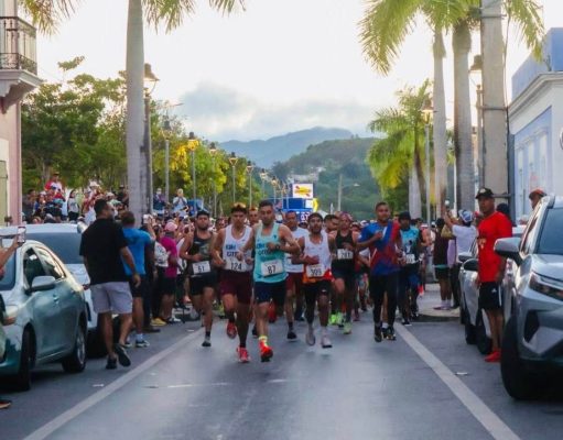 Cientos acuden a correr el Fun Run 2026 en Coamo
