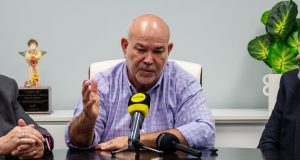 Gobernadora y presidente cameral no hablan mismo lenguaje sobre «Cheque de Alivio Contributivo»