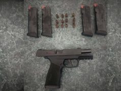 Duerme en la cárcel mujer que se alega apuntó con arma de fuego a otra fémina