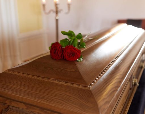 Más muertes que nacimientos en el 2025