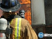 Mujer y sus dos hijos se libran de las llamas que consumieron su vivienda