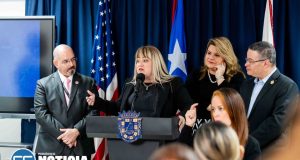 Gobernadora insiste en defender a Secretaria de la Vivienda